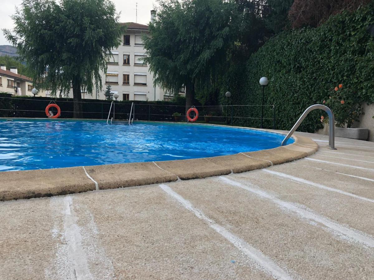 Apartamento Alba Jaca Exterior photo