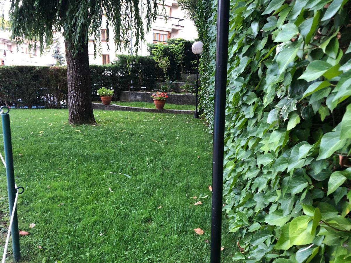 Apartamento Alba Jaca Exterior photo
